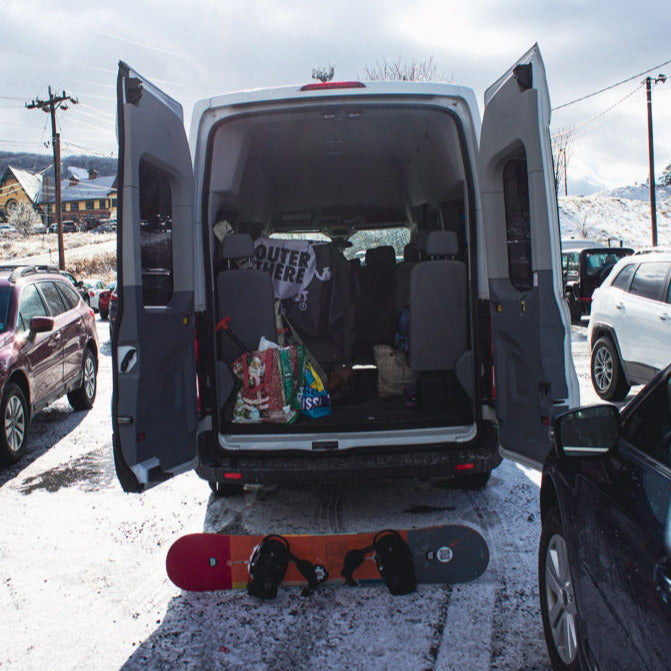4-Day Jay Peak Wknd Getaway for Snowboarding & Skiing (All Levels)