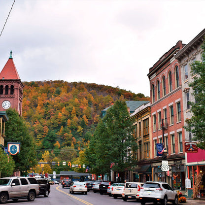 *NEW* Rydeshare to Jim Thorpe for Whitewater Rafting, Hiking, Sightseeing & Shopping